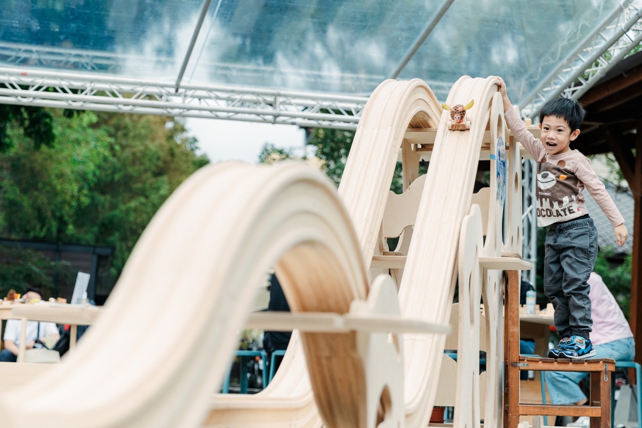 BUBU跳恰恰木飛車