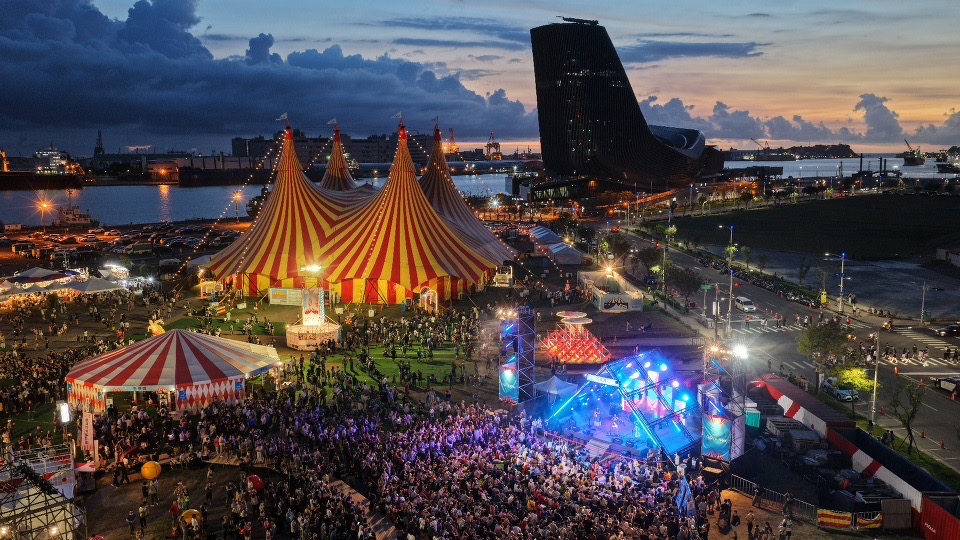 FOCASA馬戲藝術節夜景