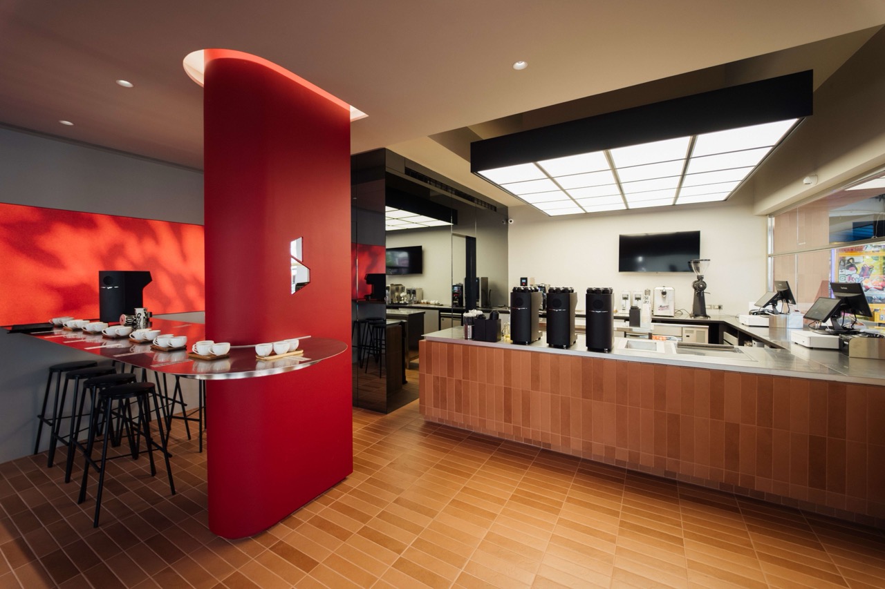 BLIKE 大里 Lab 店空間